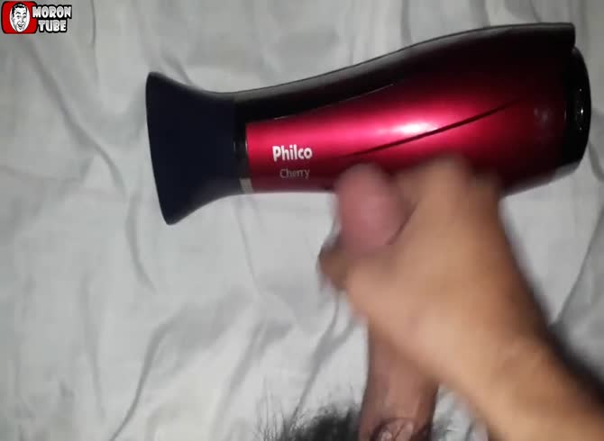 Video :This man demonstrates his affection for his hair dryer!
